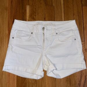 American Eagle White Denim Shorts size 6